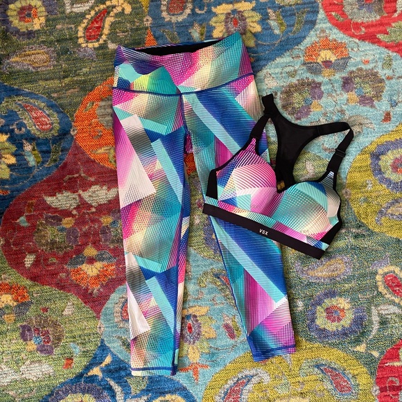 Victoria’s Secret VSX - Sports Bra - Picture 6 of 6